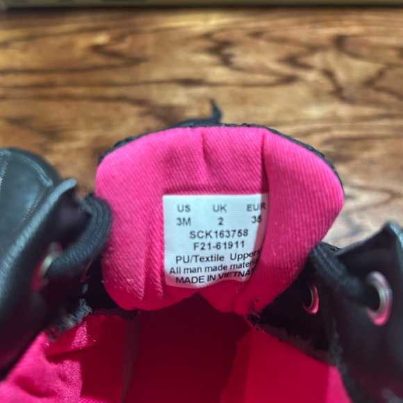 Sperry Black Quilted Kids Boots - Picture 4 of 6